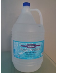 AGUA DESTILADA